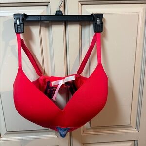 PINK Victoria’s Secret Red/Pink Wireless Push Up Bra 36DDD 36F